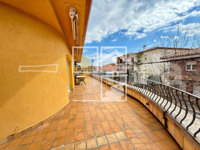 Local en Riells y Viabrea Girona