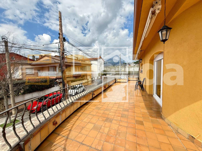 Local en Riells y Viabrea Girona