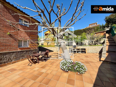 Local en Riells y Viabrea Girona