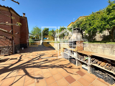 Local en Riells y Viabrea Girona