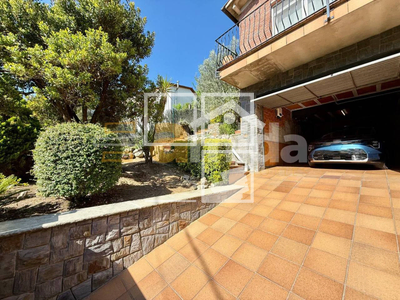 Local en Riells y Viabrea Girona