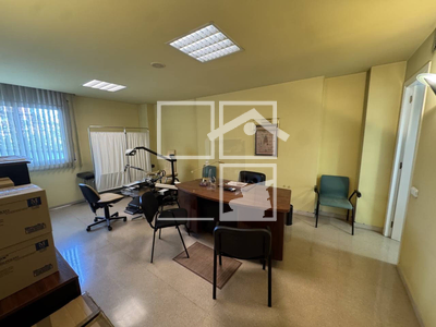 Inmueble en Plaza Vi    1, Barcelona