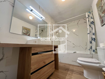 Local en Avenida Montserrat    2, Sant Esteve Sesrovires Barcelona