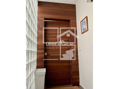 Local en Avenida Montserrat    2, Sant Esteve Sesrovires Barcelona