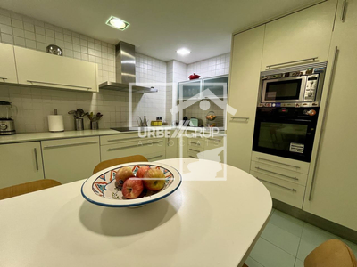 Local en Avenida Montserrat    2, Sant Esteve Sesrovires Barcelona